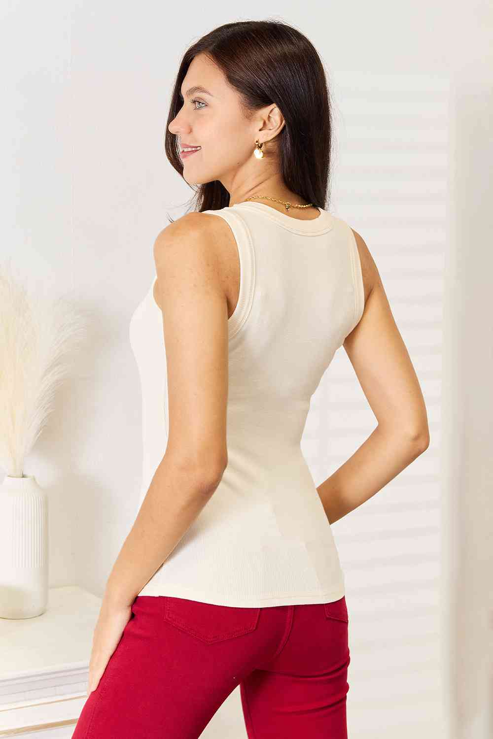 Bailey - Round Neck Tank