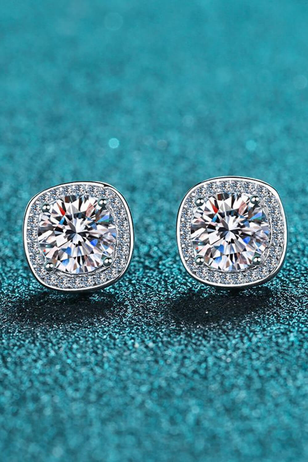 Geneva - Moissanite Stud Earrings