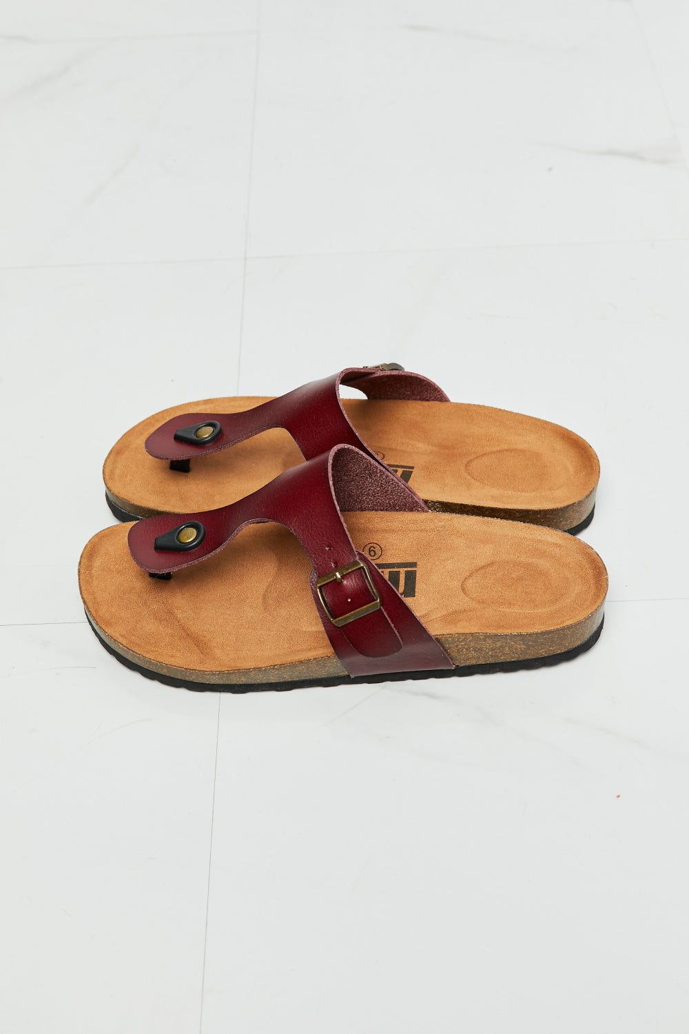 Mariana - T-Strap Flip-Flop in Brown