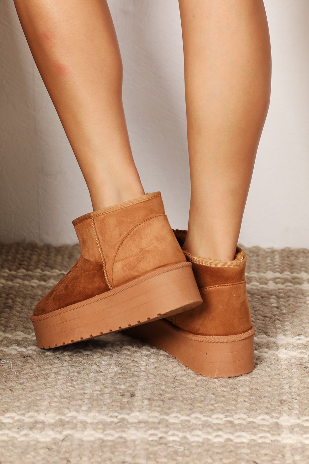 Noel - Legend Fleece Lined Chunky Platform Mini Boots (Camel)