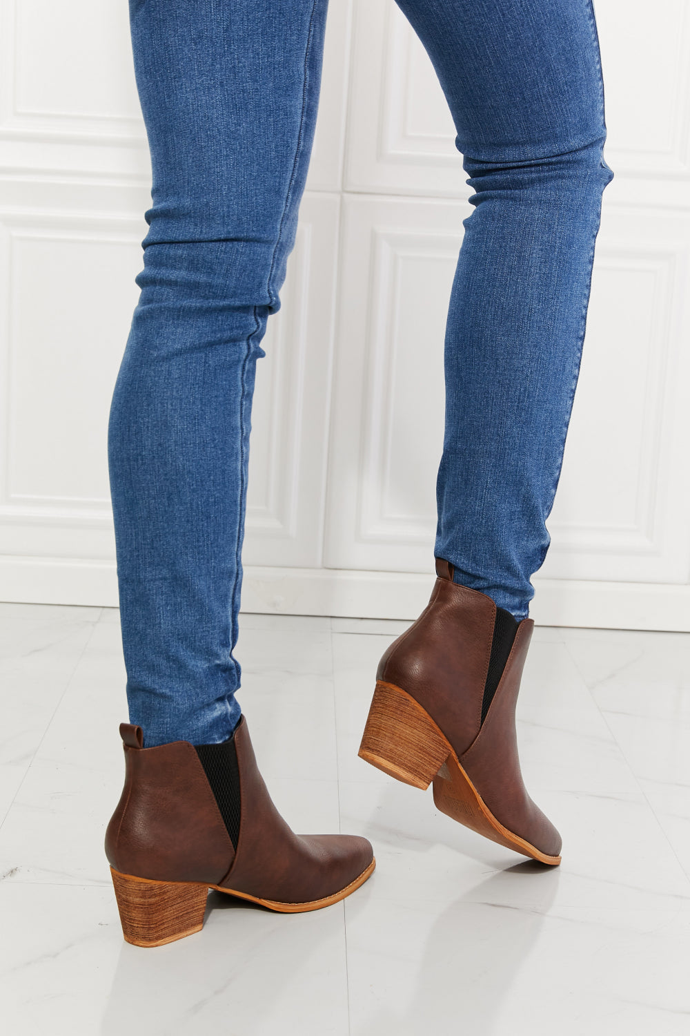 Leona - Point Toe Bootie in Chocolate