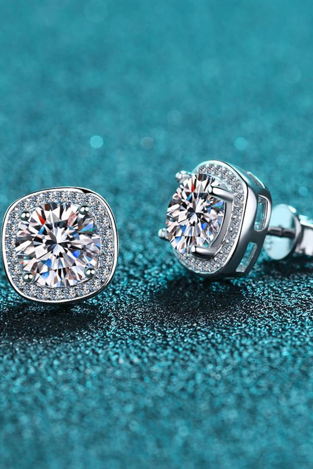 Geneva - Moissanite Stud Earrings