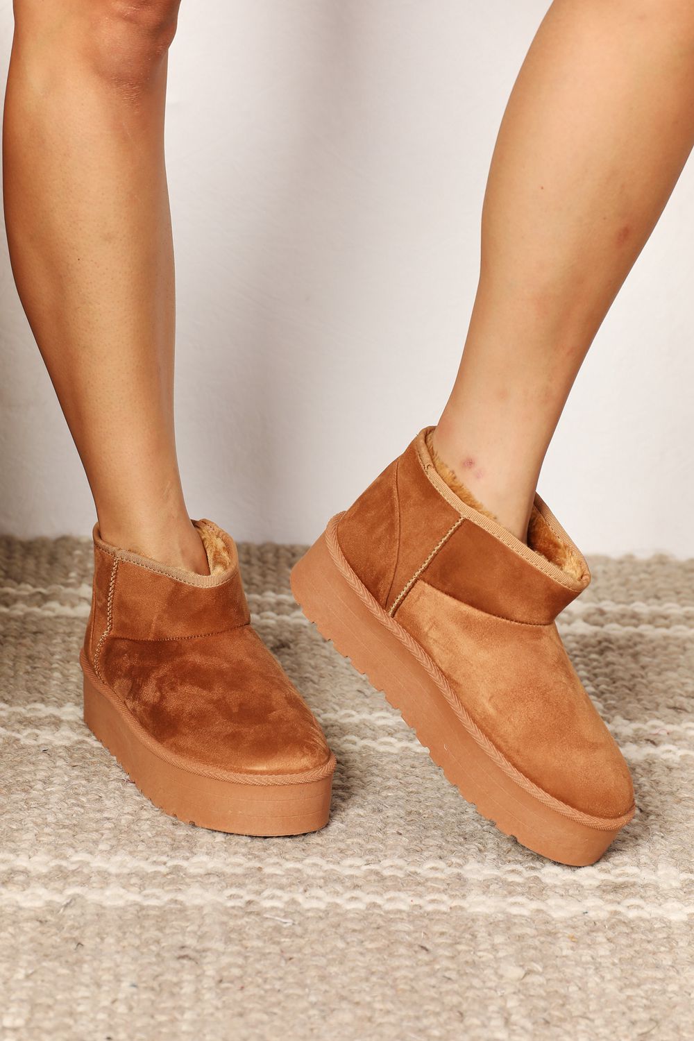 Noel - Legend Fleece Lined Chunky Platform Mini Boots (Camel)