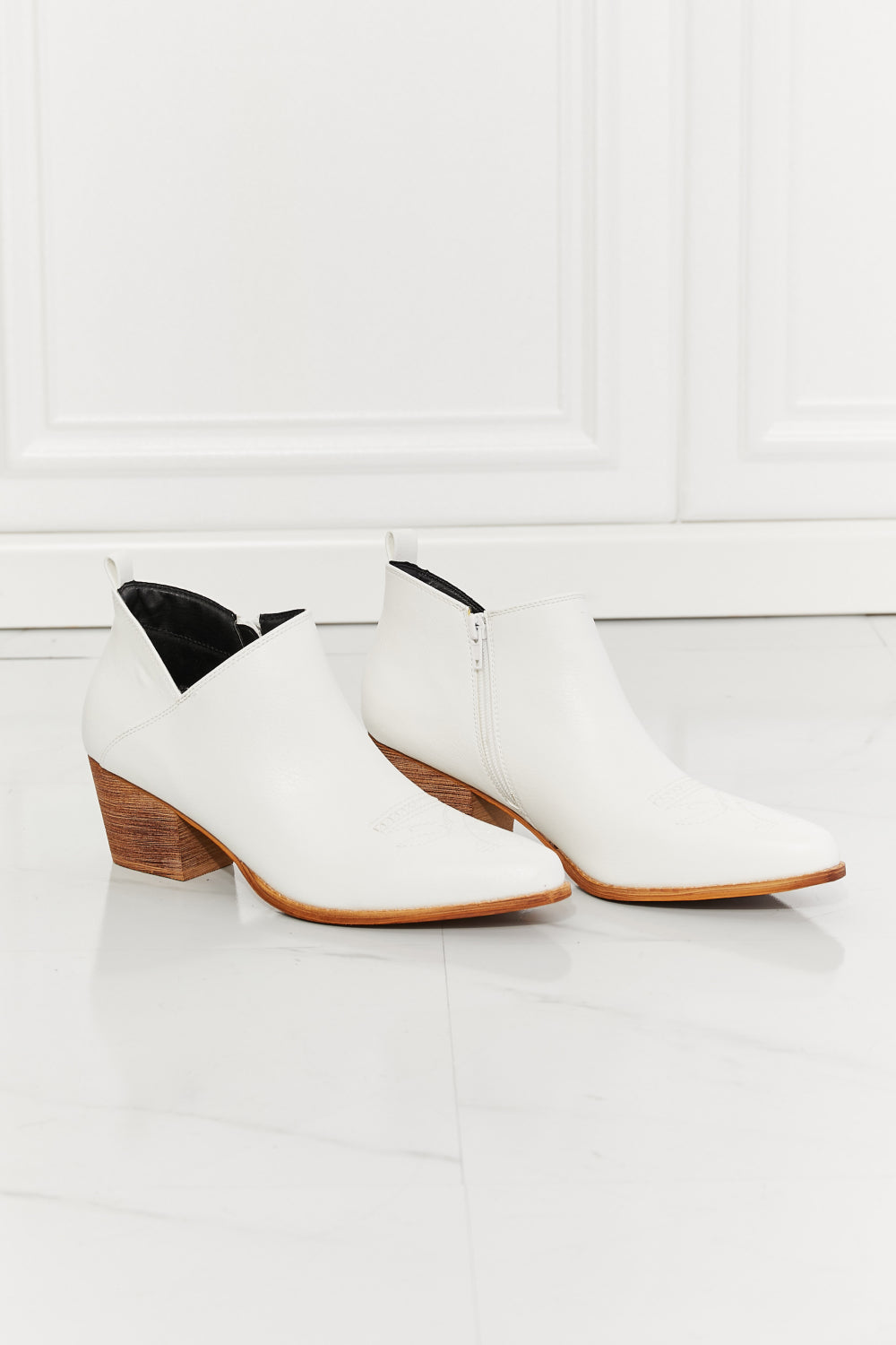 Gianna - Embroidered Crossover Cowboy Bootie in White