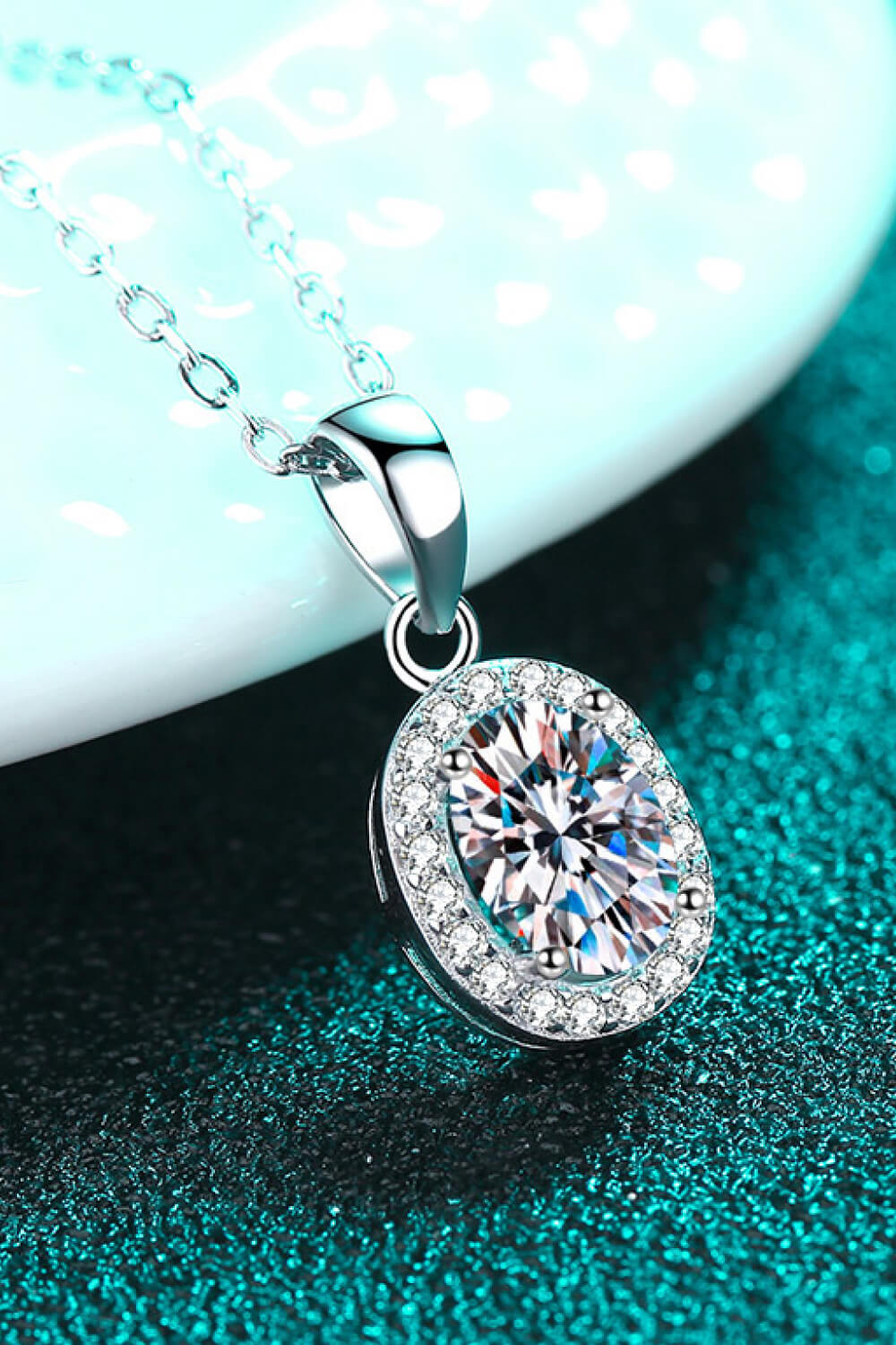Lucy - 1 Carat Moissanite Pendant Necklace