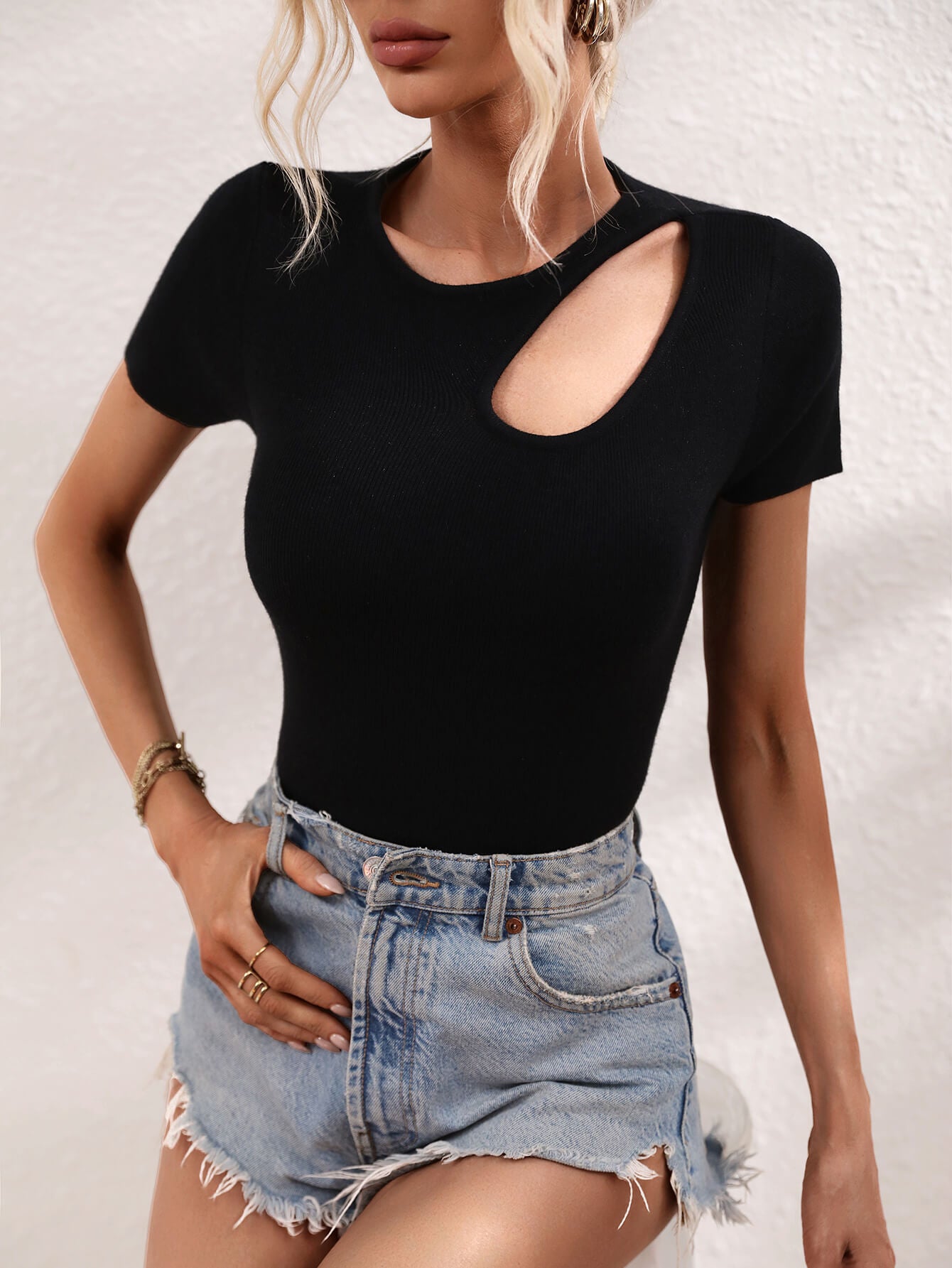 Blaire - Collar Cutout Knit Top