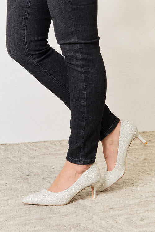 Elysee - 2" Closed Toe Kitten Heels