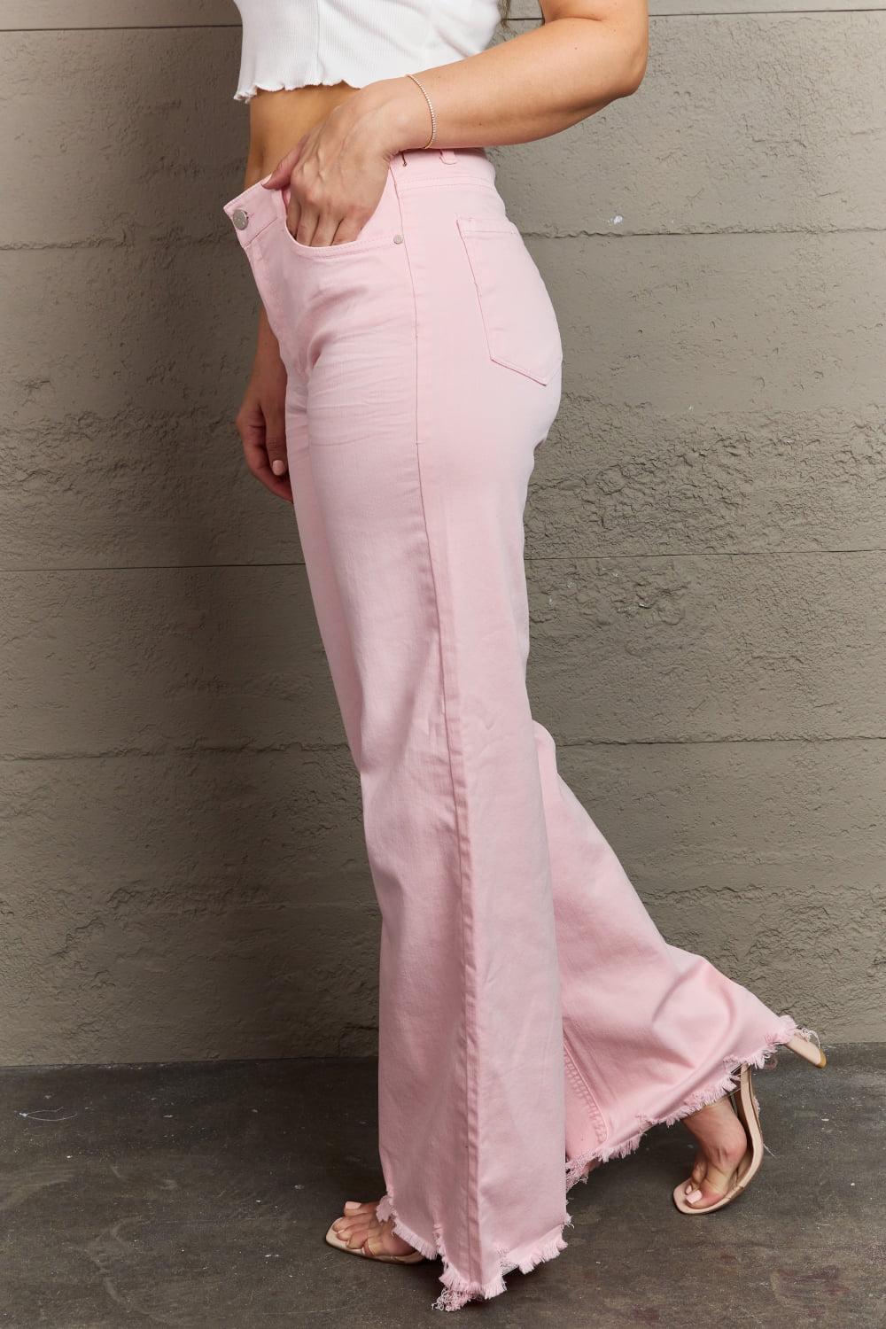 Raelene - High Waist Wide Leg Jeans in Light Pink