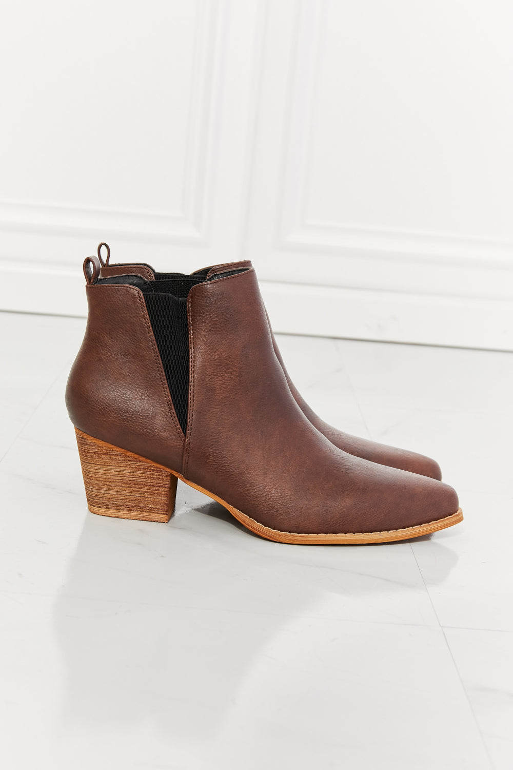 Leona - Point Toe Bootie in Chocolate
