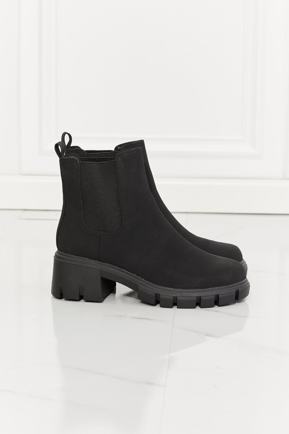 Betty - Chunky Sole Chelsea Boots (Black)