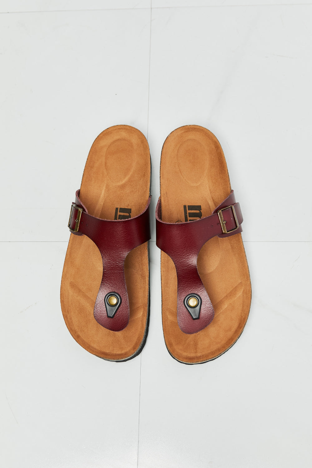 Mariana - T-Strap Flip-Flop in Brown