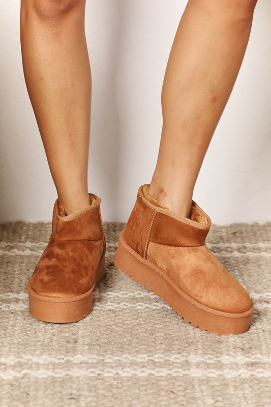 Noel - Legend Fleece Lined Chunky Platform Mini Boots (Camel)