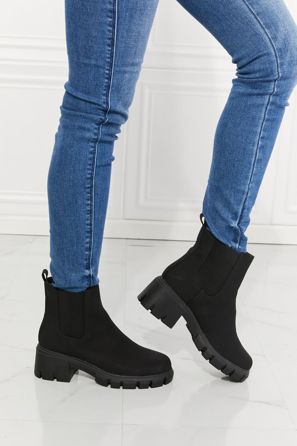 Betty - Chunky Sole Chelsea Boots (Black)