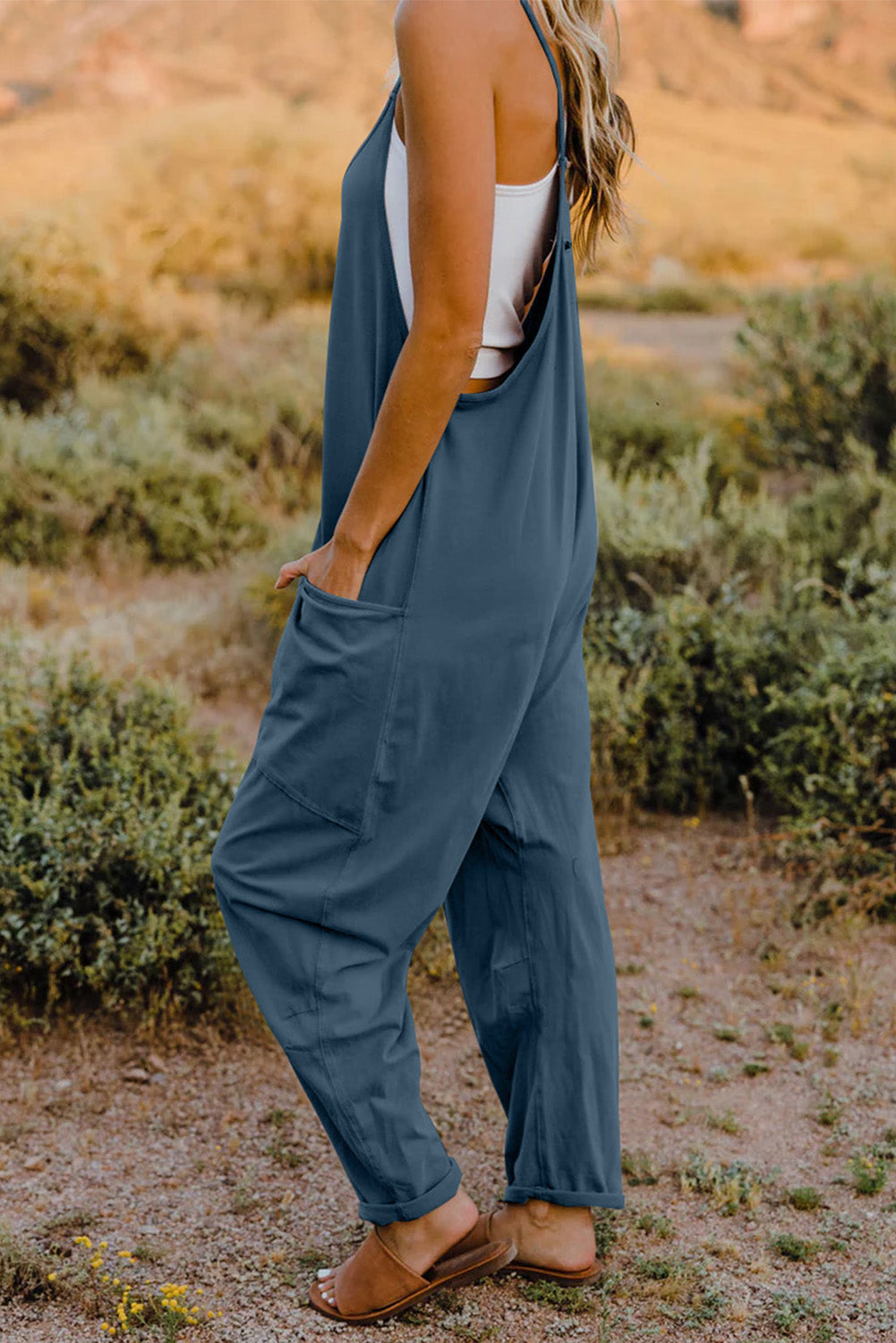 Essie - V-Neck Sleeveless Jumpsuit with Pocket