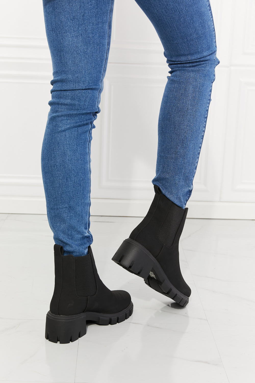 Betty - Chunky Sole Chelsea Boots (Black)