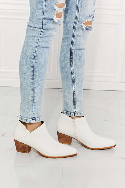 Gianna - Embroidered Crossover Cowboy Bootie in White