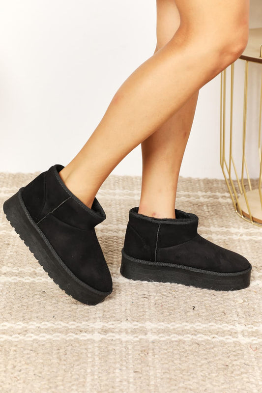 Noel - Legend Fleece Lined Chunky Platform Mini Boots (Black)